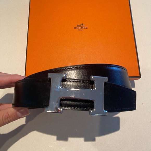 Hermes H Belt Buckle with reversible leather strap in black/tan 32mm - Picture 2 of 6
